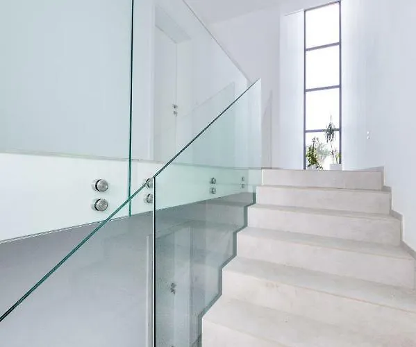 D. Marine Lejlighed *