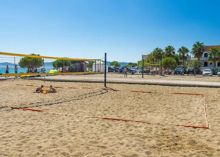 D. Marine Apartman *